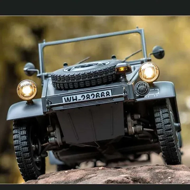 Fms Simulation Electric 1: 12 Type 82 Bucket Car 4ch Remote Control Car Four-wheel Drive Variable Speed Toy Model Car 5