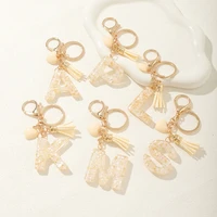 Mode blanc coeur gland lettre pendentif résine porte-clés femmes sac à dos breloques porte-clés clé voiture bibelot accessoire cadeau 1