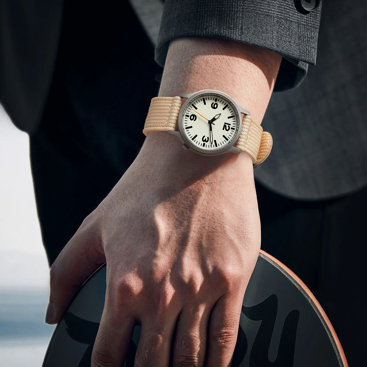 BERNY Men Watches Titanium Lightweight Sports Quartz Watch Clean and Simple Dial Sapphire Glass Luminous Waterproof Wristwatch