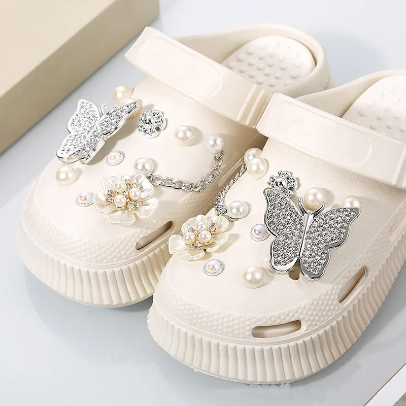 New Fashion Set Hole Shoe Charms Accessories Shoe Buckle Cute Pearl Bear Water Diamond Chain DIY 3D Shoes Decorations