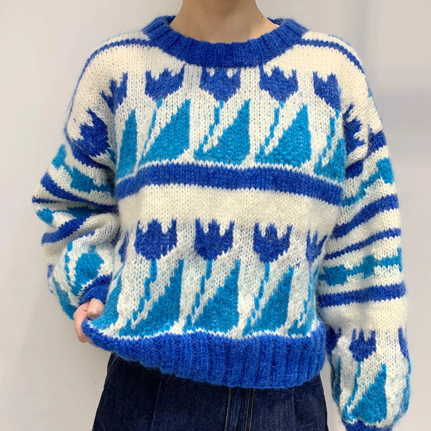 

Women's tulip Jacquard Sweater Lazy Style O-Neck Long Sleeve Loose fashion Knitted Pullover