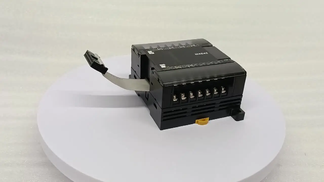 新しいOmron PLC CP1W-DA042 D/AユニットCP1WDA042 CP1W-DA042 OMRON CP1W-DA042 - LK Mobile Website