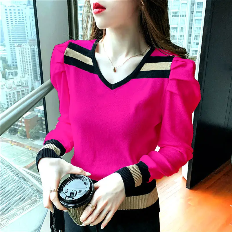 

Casual Contrasting Colors Spliced T-shirt Spring Autumn Casual V-Neck Tops Female Clothing Fashion Folds Slim Knitted Pullovers