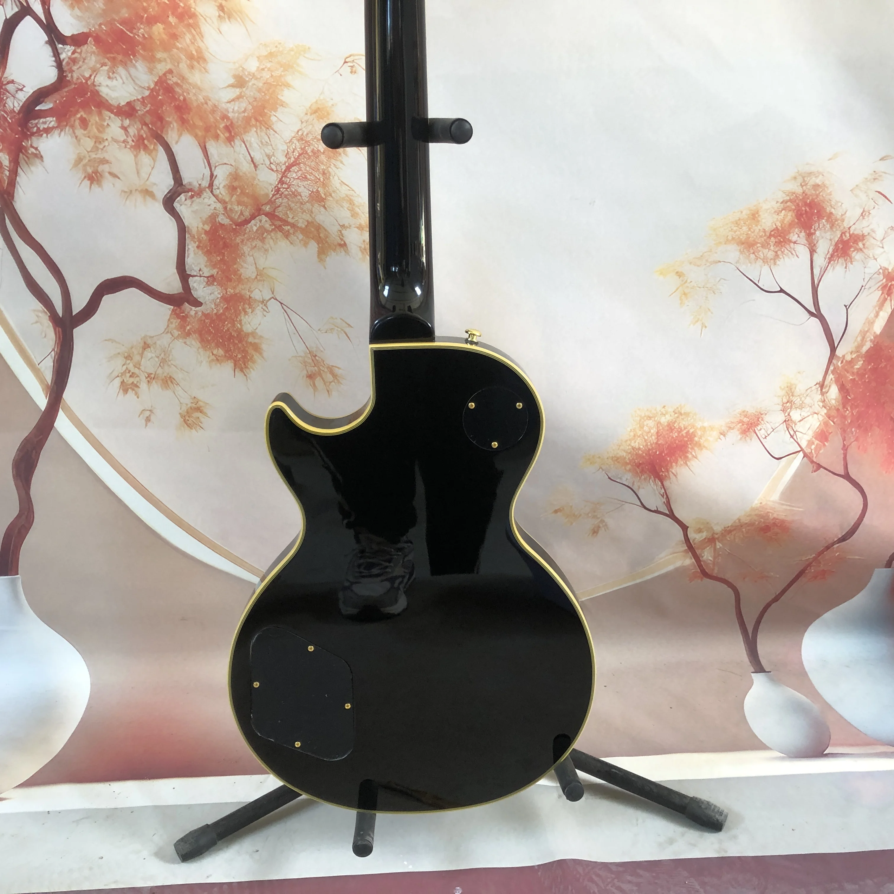 electric guitar 3H pickup Gold hardware Yellow binding rosewood fingerboard mahogany body For headless electric guitar