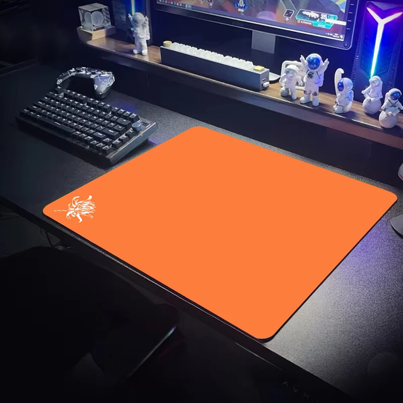 Premium Gaming Mouse Pad with Stitched Edge – Non-Slip Surface, 45x40cm