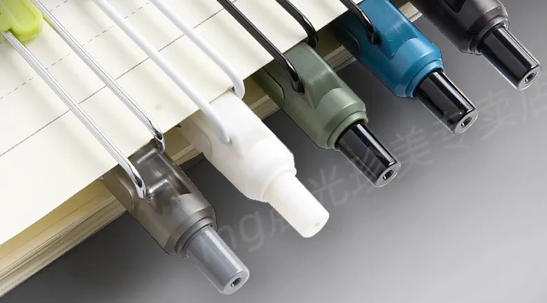 M&G 0,5 mm Gelstift, schwarz, schnell trocknend, glattes Schreiben, Studentenqualität mit austauschbarer Mine, hochwertiger Stift für Büro und Schule – Detail 8