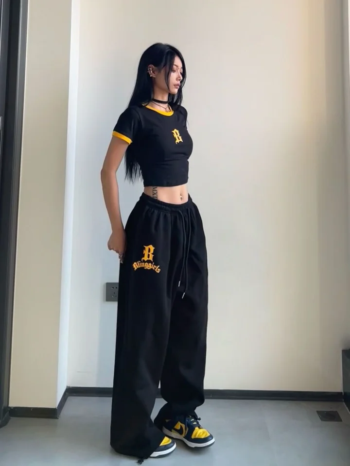 ウォーキング・ランニングウェア 90 Logo Girl Cropped Tee x Sweat Pants M 90 Logo Girl Sweat Pants – YZ