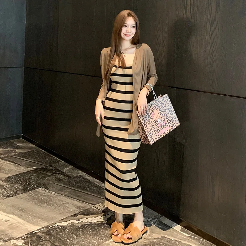 임산부 세트 편안한 슬리밍 스트라이프 니트 홀터 드레스 자외선 차단 오픈 가디건 봄 신상 투피스 트렌디 코튼 블렌드