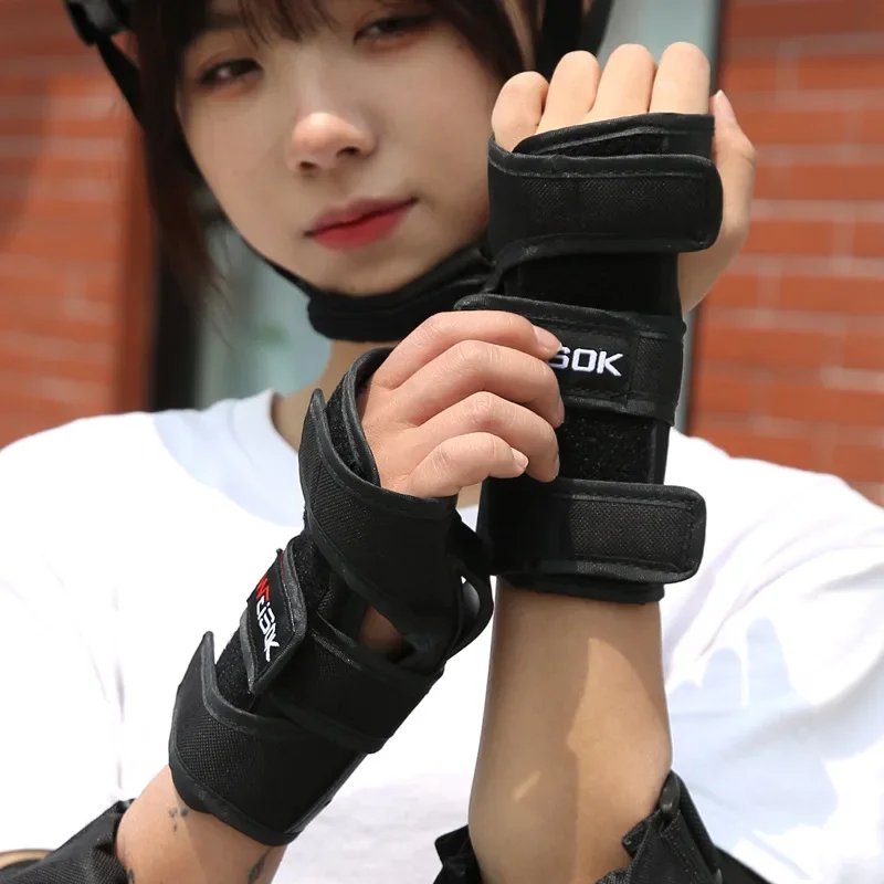 Wrist Guard Wrist Guards Support Palm Pads Protector for Skating Ski Snowboard Hand Protection Skateboarding Cycling Pedal Wheel Scooters