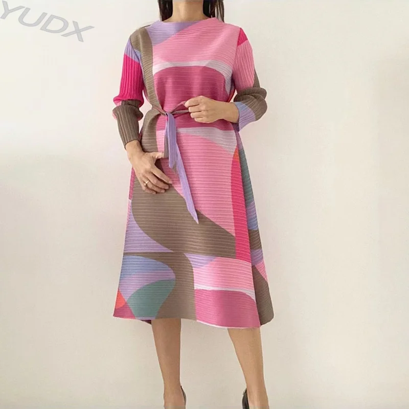 

YUDX 2023 Pleated Dress Women Hit Color Geometric with Belt Sashes Over Size Long Sweet Casual New Spring Fashion Tide Spot