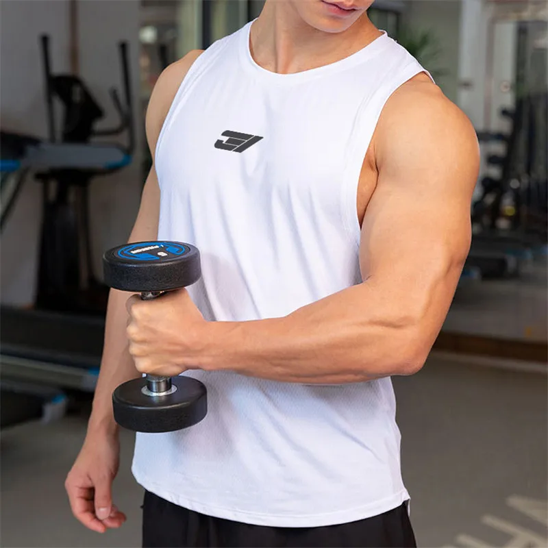 2024 Men Bodybuilding Tight Running Tank Tops Summer Jogger Workout Sleeveless Gyms shirt Men Sports Vest Fitness Brand Man Vest