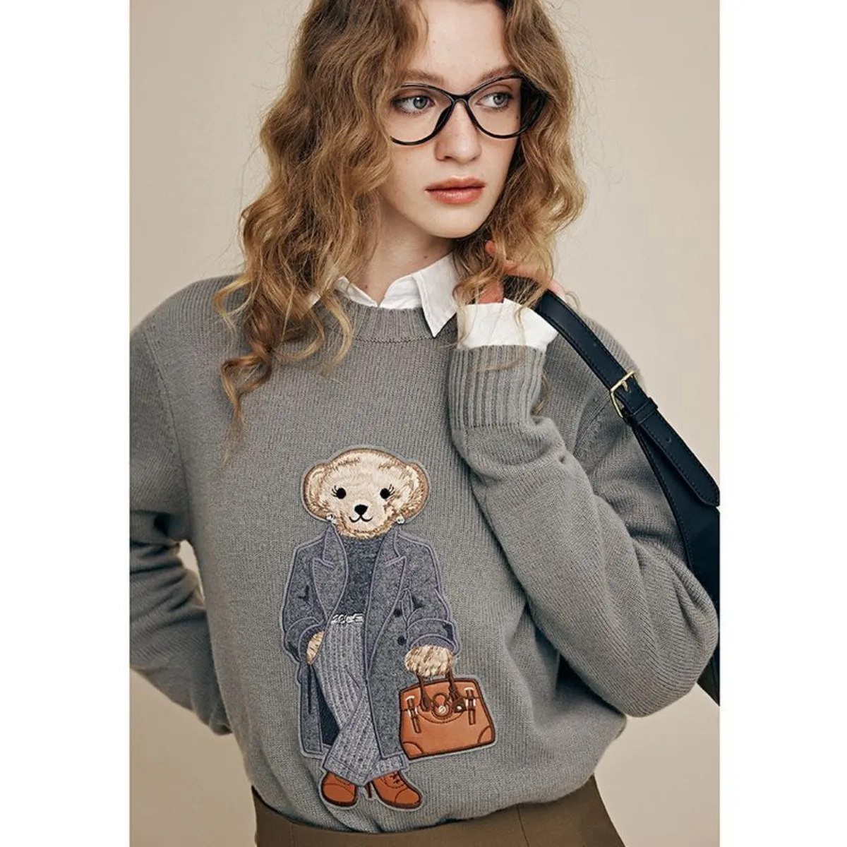 

Autumn Fashion Euro-American Lazy Wind Knitwear Pullovers Women O-Neck Cartoon Bear Applique Embroidery Long Sleeve Sweater