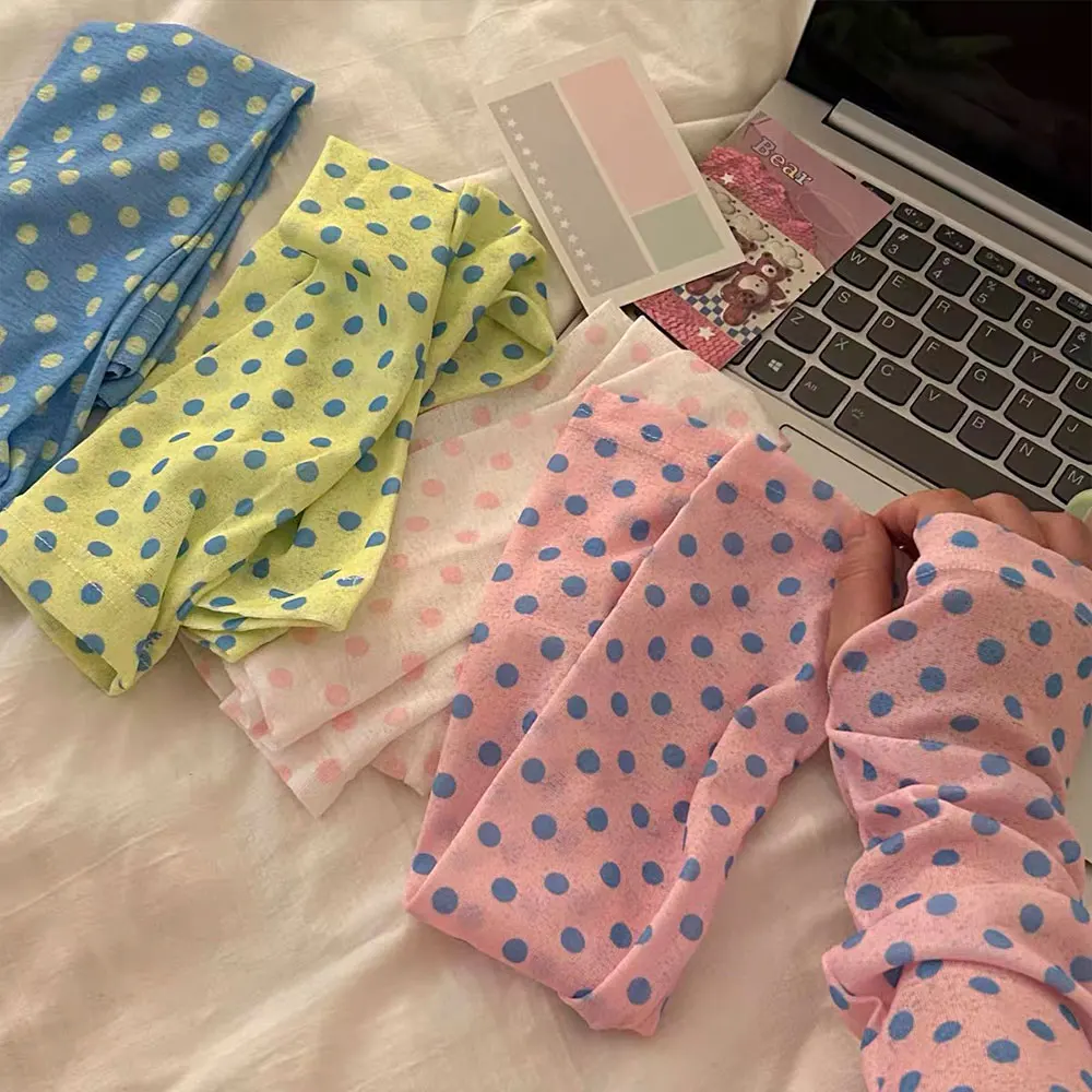 Calzini Morbidi a Pois 2 in 1 con Manicotti, Stile Y2K, Calzini Sovrapposti per Ragazze e Donne, Polsini Morbidi e Larghi - immagine 6