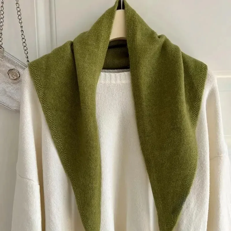 1 Korean Style Wool Knitted Triangular Scarf for Women's Headscarf. Knitted Scarf with Multiple Functions for Warmth, Fashion