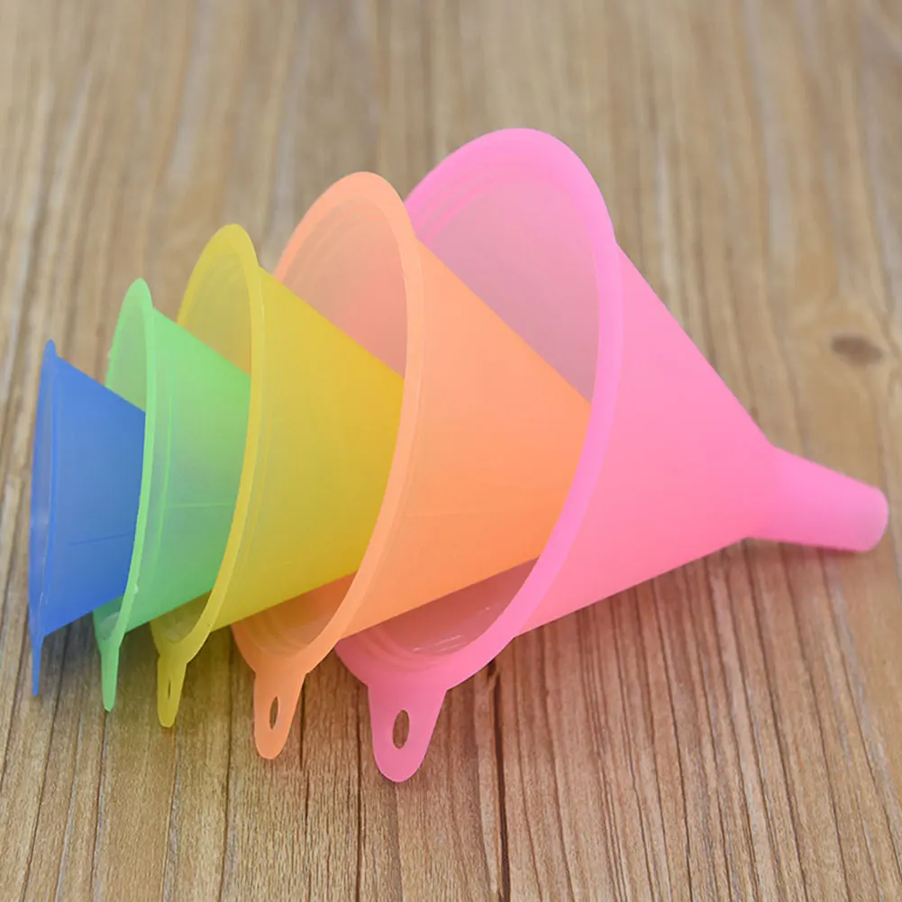 5Pcs Colours Universal Funnel for Kitchen Colourful Funnel Set or Workshop
