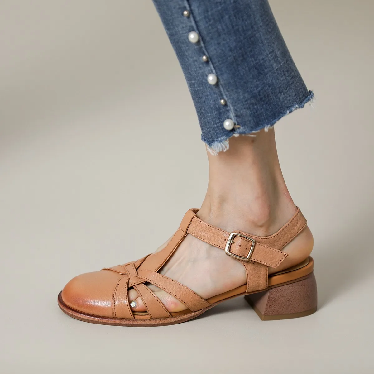 

Woman Summer Sandals Closed Toe Sandalias Elegant Lady Shoes Cowhide Gladiator ShoeRoman Style Retro Shoes On High Heel 3.5 CM