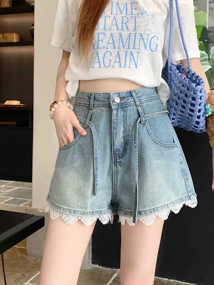 Oversized Lace Spliced Denim Shorts Women Summer New High Waist A-line Vintage Wide Leg Shorts Fashion Niche Hot Pants
