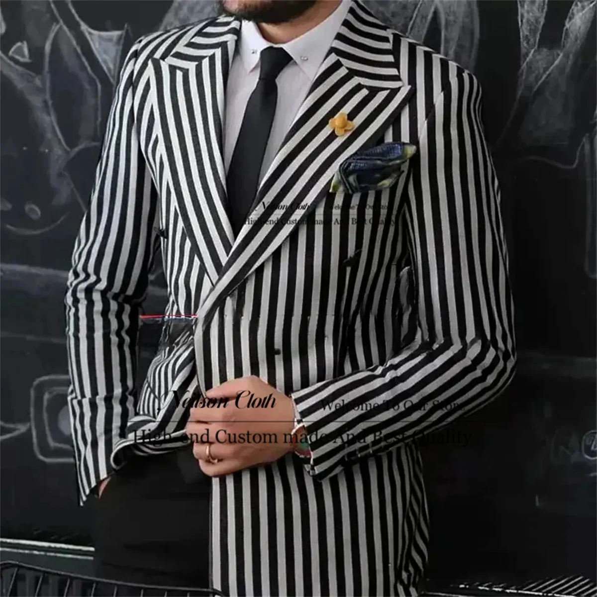 

Black And White Stripe Male Prom Blazers 2 Pcs Sets Peaked Lapel Groom Wedding Tuxedos Slim Fit Double Breasted Terno Masculino