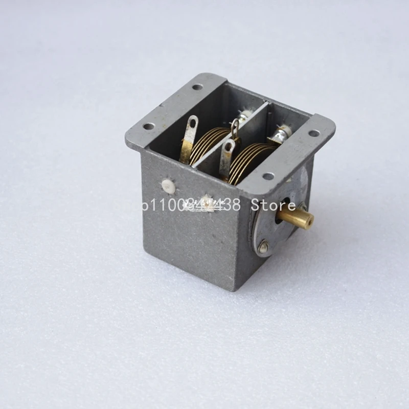 

New Copper Sheet Copper Shaft 33PF-60PF Left and Right Double Variable Capacitors Adjustable Capacitance