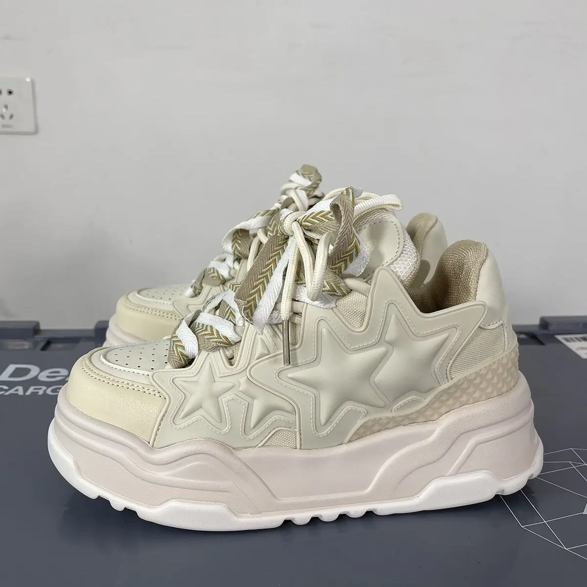 2023 Autumn and Winter New Platform Height Increasing Comfortable Versatile Couple Casual Shoes