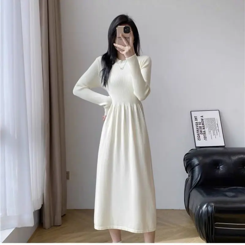

Autumn Winter New Round Neck Knitted Mid Length Dress for Women's Waist Reduction and Slimming A-line Inner Style Woolen Skirt