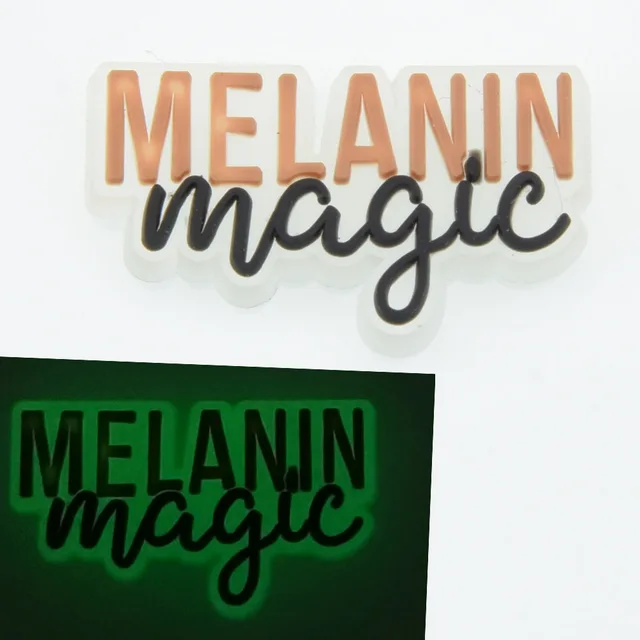 1pcs Glow in The Dark Croc Shoe Charms PVC Noctilucence Accessories Decoration Bad Bunny for Clogs JIBZ Button Charm Kids Gifts p5637