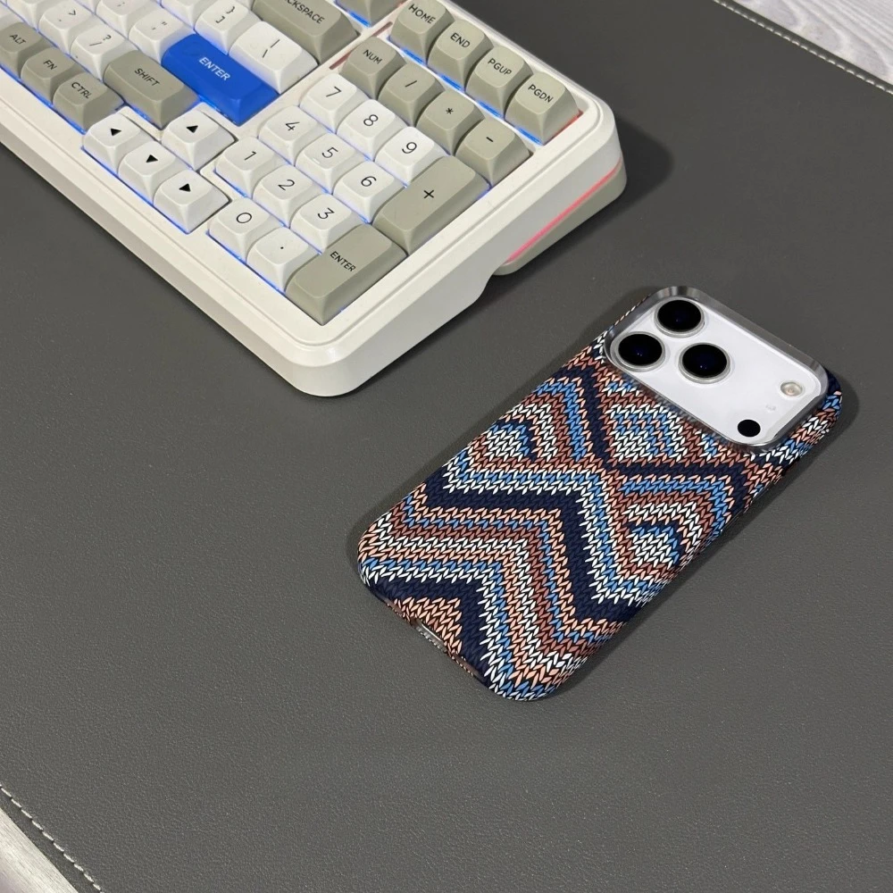 Korean Style Magnetic Carbon Fiber Texture Phone Case with Camera Lens Protection