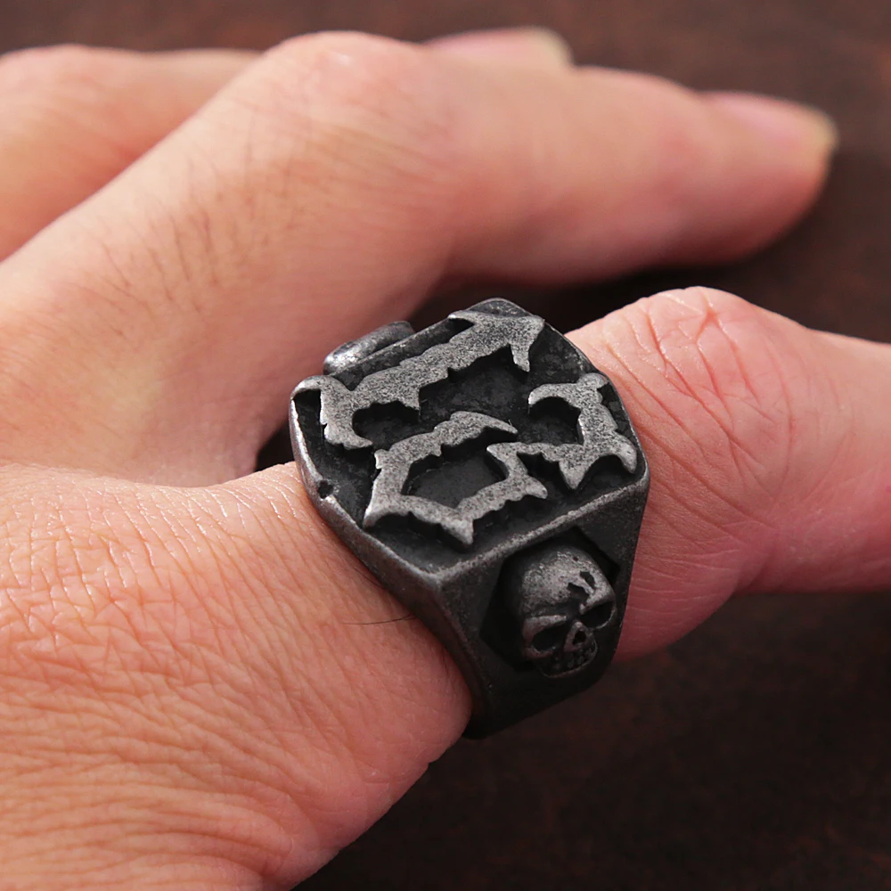 Stainless Steel Ring Finger Ring Punk Hip Hop Mens Lucky Number Ring Fashion Retro Black Stainless Steel Biker Gothic Skull Ring Men Fashion Jewelry Gift