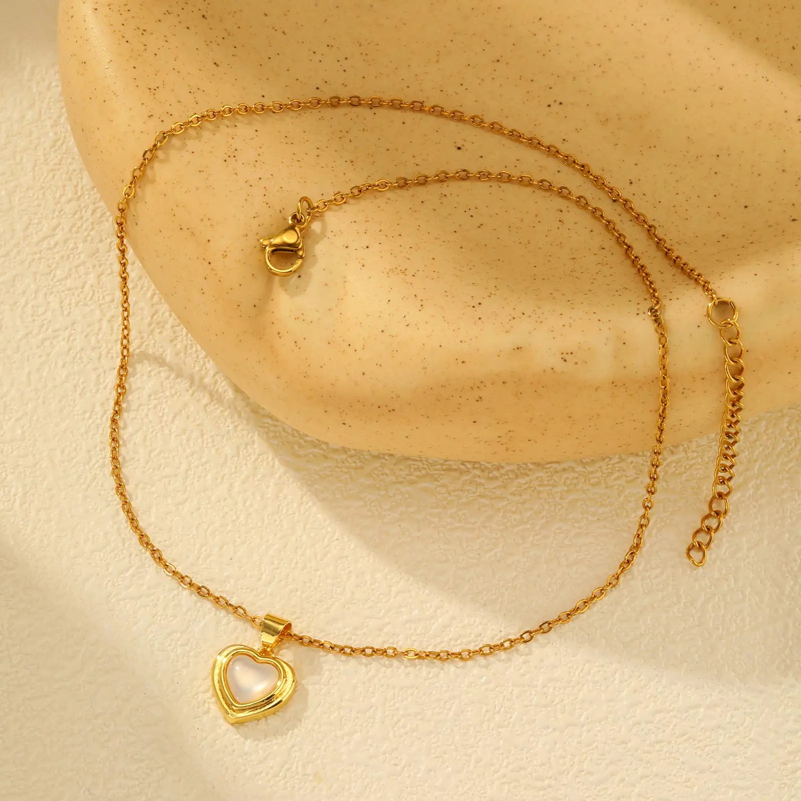 Exquisite Muschel-Liebes-Herz-Anhänger-Halskette für Frauen und Mädchen, vergoldete Kupfer-Kettenhalskette, Modeschmuck, Geburtstagsgeschenk – Detail 8