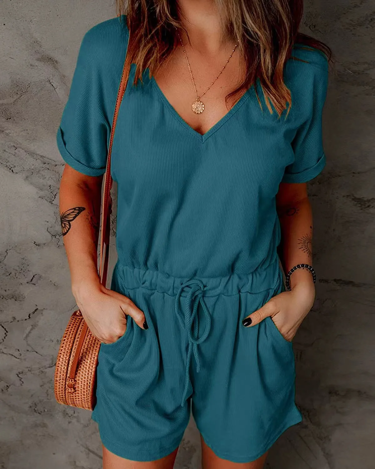 2023 Spring and Summer New Fashion Solid Color Casual V-neck Short-sleeved Pocket Jumpsuit Shorts Female