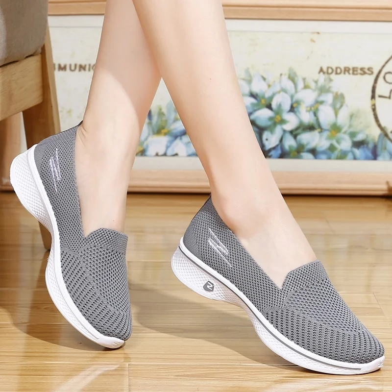 2023 Women Sports Shoes Soft Sole Flats Ladies Breathable Slip on Loafers Casual Walking Shoe Woman Sneakers Zapatillas Mujer