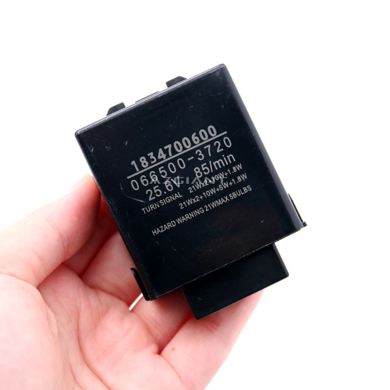 1pcs For Isuzu FTR 700P 4HK1 Flasher Fire Truck Pump Truck Flashing