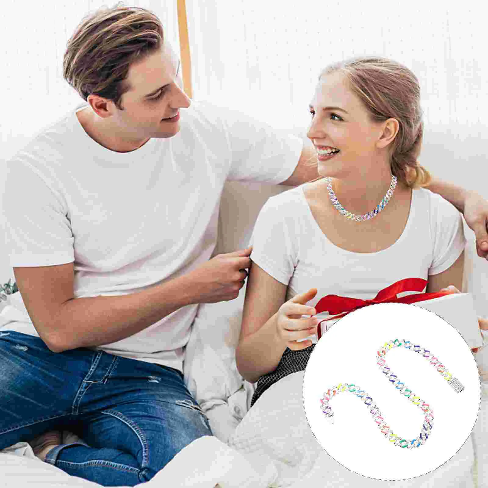 

Stylish Neck Pendant Zinc Alloy Clavicle Chain Cuban Rhinestone Necklace