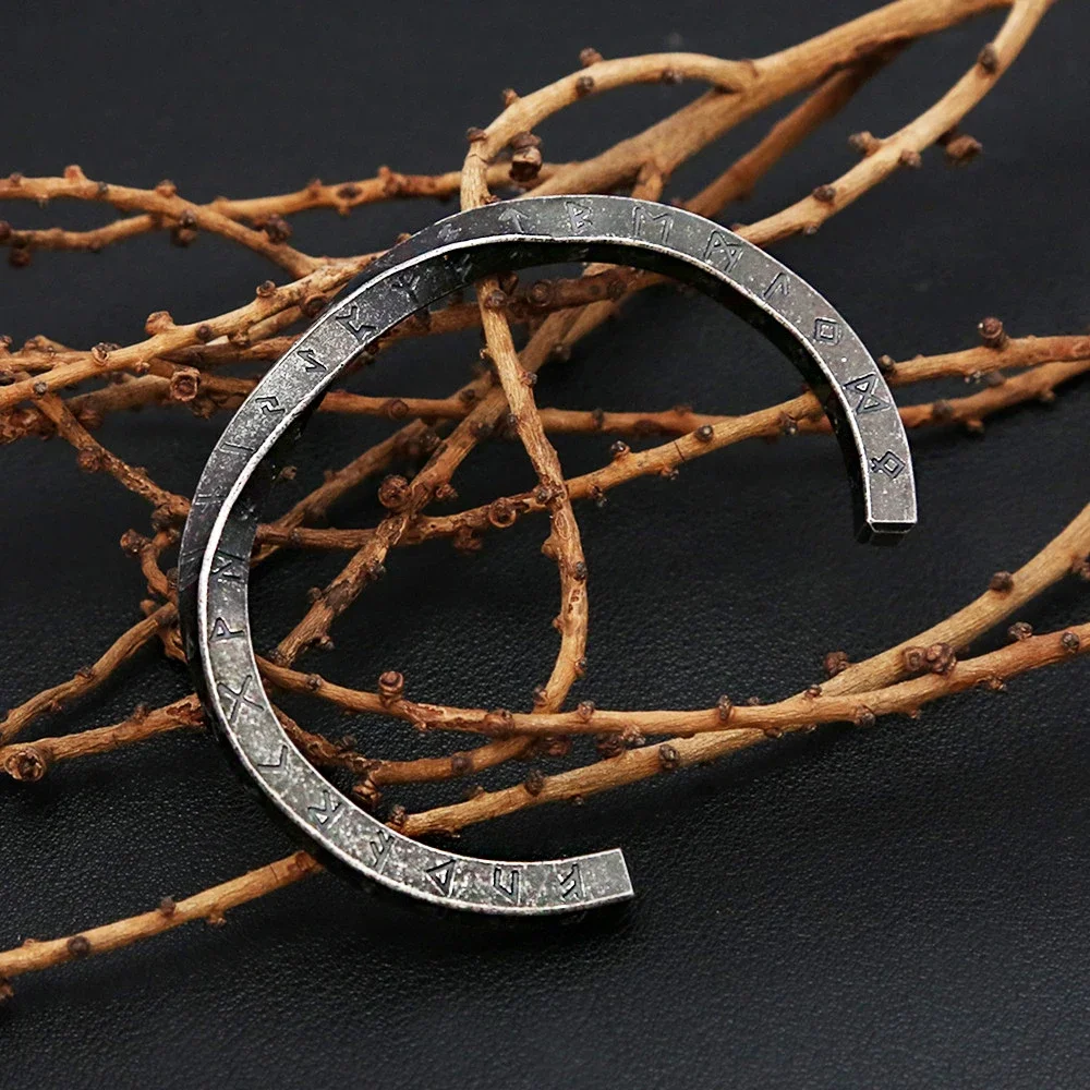 Black Stainless Steel Viking Rune Bracelets For Men Vintage Nordic Bracelet Fashion Biker Amulet Jewelry Gifts