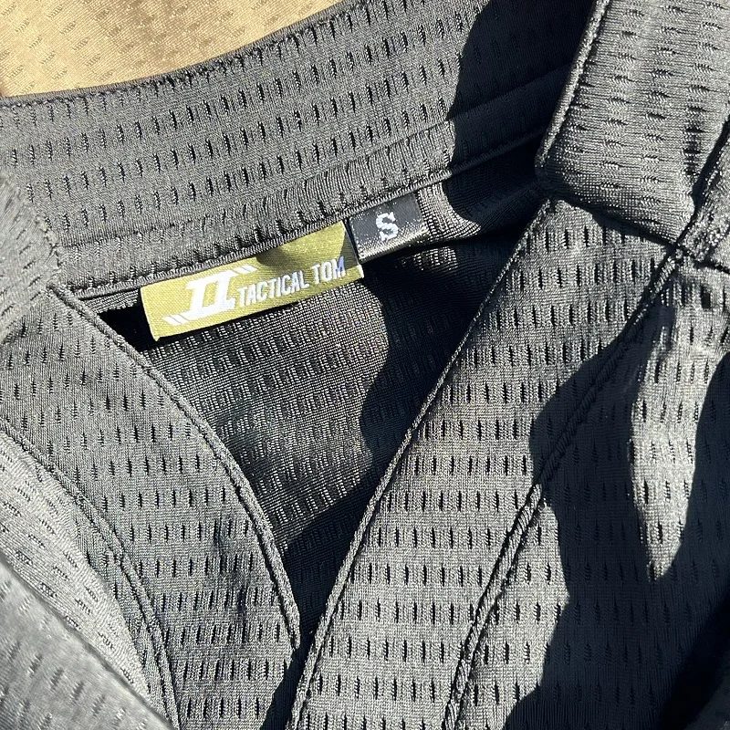 Outdoor Tactical V-Neck 4