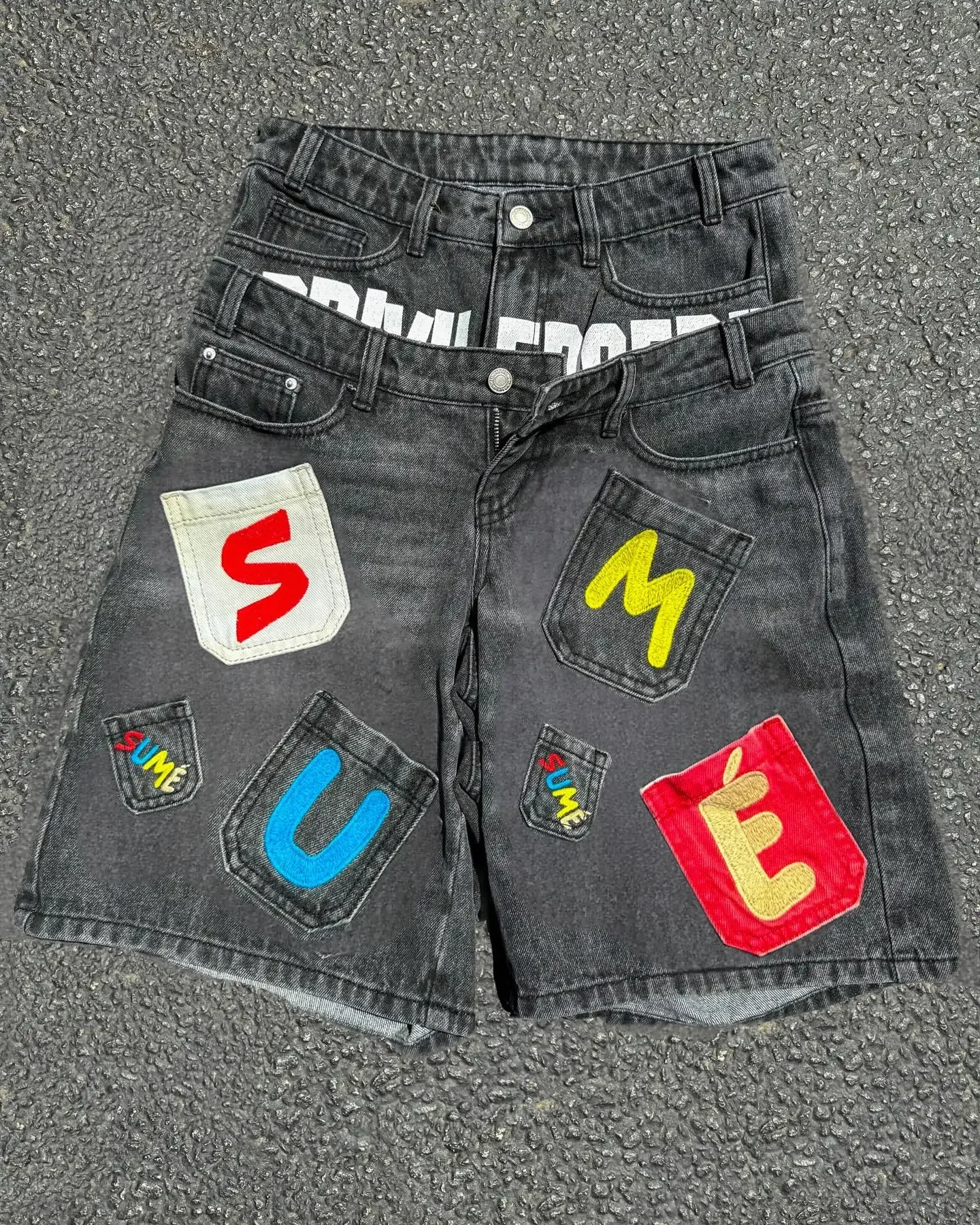 Men jeans denim shorts summer jeans shorts Y2K personalized fashion fake two-piece distressed denim shorts summer men's loose casual straight trendy five-point pants