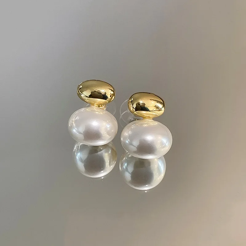 

European and American Women's Oval Pearl Stud Earrings Ins Electroplated Niche Geometric Earrings