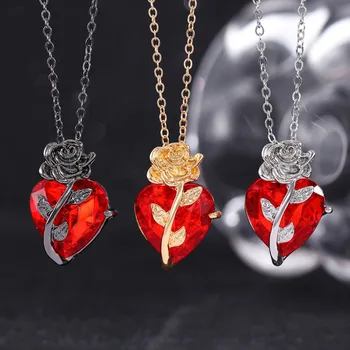 Vintage Gothic Red Crystal Heart Rose Necklace For Women Jewelry 2025 Trending New Flower Heart Necklace Valentine's Day Gift
