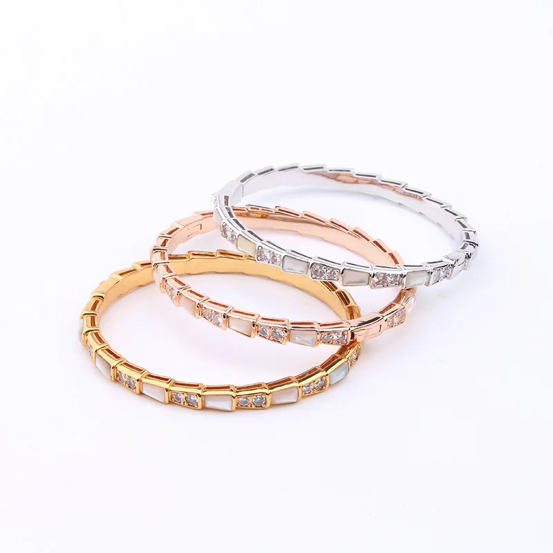 طقم مجوهرات نسائية عقيق نحاسي فاخر