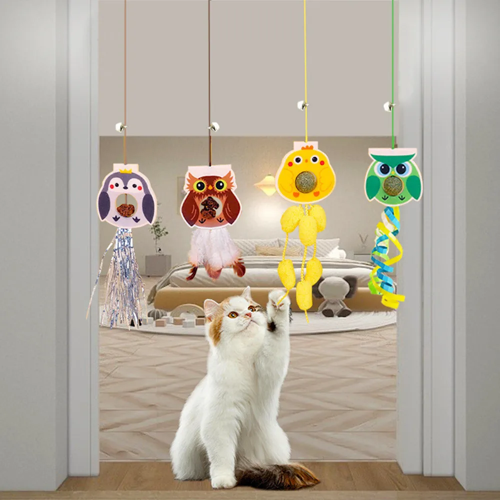 

Интерактивная игрушка для кошек подвесная дверь, эластичная веревка для кошек, искусственная палочка с колокольчиком, плюшевый шар, кошачья мята, игрушка, котенок, перо, игрушки