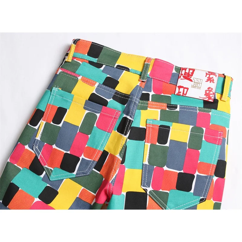 Рисунок 3 - Модные брюки в европейском и американском