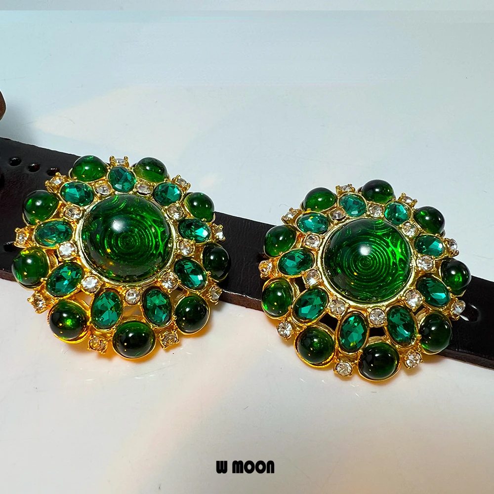 

Medieval Vintage Palace Rhinestone Green Glass Embossed Round Stud Earrings for Women Luxury French Premium Jewelry Gift INS