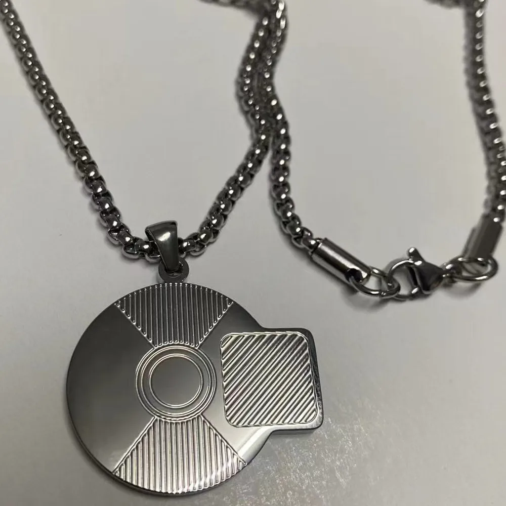 Hip Hop Couple Pendant Necklace Fashion Niche Design Exquisite Stainless Steel Pendant Sweater Chain Tide Jewelry Accessories