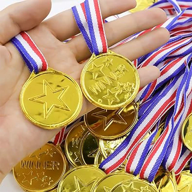 12 Medallas De Oro: Premios Ganadores Para Deportes