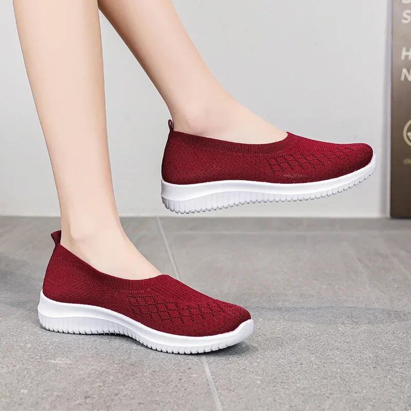 Summer Mesh Women Casual Shoes Breathable Sneakers Women Lightweight Slip on Loafers Outdoor Walking Shoe Tenis Zapatillas Mujer