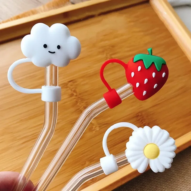 1 pc Silicone Straw Covers Cap, Cute Strawberry Shaped Silicone Straw Covers,  Straw Protectors, Soft Silicone Straw Lid for 6-8 mm Straws ,Silicone Straws  Tips Covers Strawberry Shaped Straw Plug Compatible with