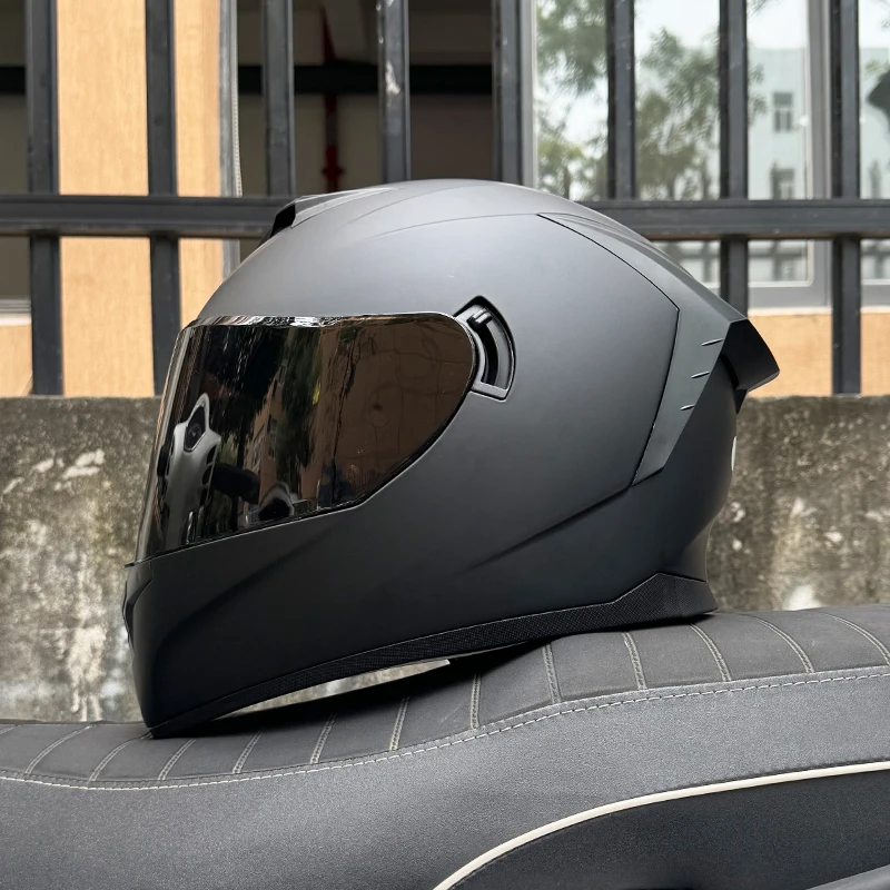 thumbnail image 1 of Accesorios para motocicletas Capacete de moto Casco de motocicleta con certificación DOT Lentes dobles Protección UV Para hombres y mujeres 702, 1 of 5