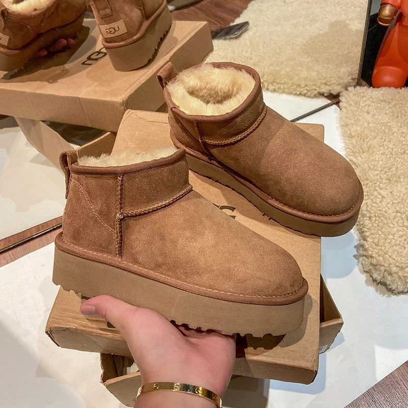 따뜻한 털과 두꺼운 밑창이 달린 여성용 스노우 부츠, 세련된 미니 쇼트 부츠, 앵클 부츠 슬리브, 겨울
