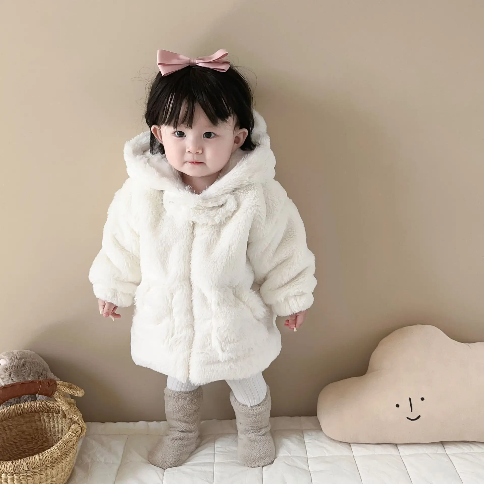 

2023 Ins Winter Autumn Infant Girls Coat Cotton Velvet Hooded Solid Newborn Girls Padded Parka Thermal Soft Baby Girls Snowsuit