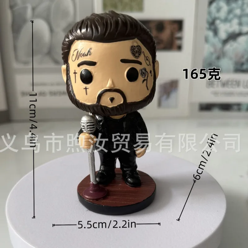 Mini figure singer with microphone